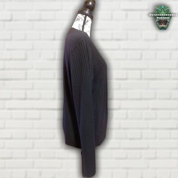 Torrid Vintage - Picture 6 of 10